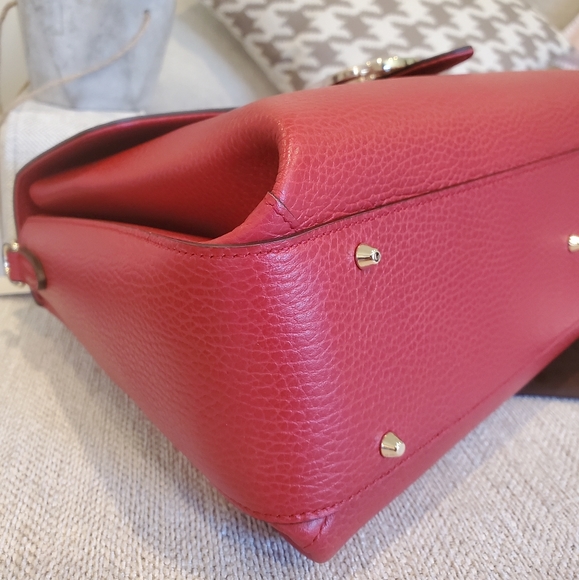 Brand new Gucci large leather purse - Picture 3 of 15